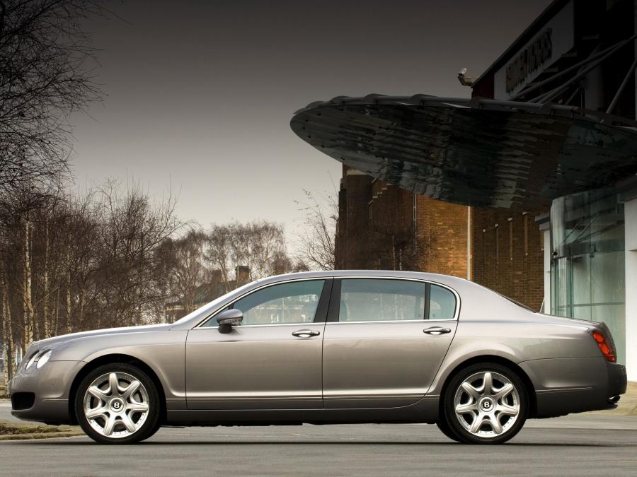  Bentley Continental Flying Spur 2005 года  (UK) (фото 11 из 12)